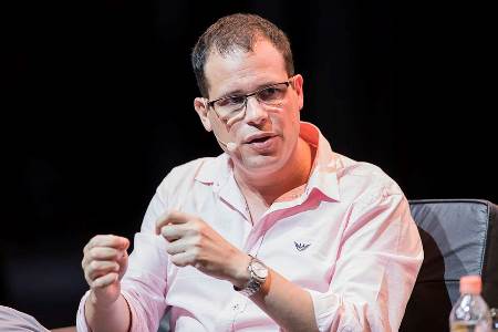 Com mediação de Antonio Lassance, Pablo Ortellado (foto) vai falar sobre “Internet e Tecnologia: informação e desinformação na era digital”.