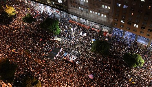 As centrais sindicais vão levar, em  breve, abaixo-assinado aos presidentes da Câmara e do Senado contra a reforma da Previdência do governo Bolsonaro.