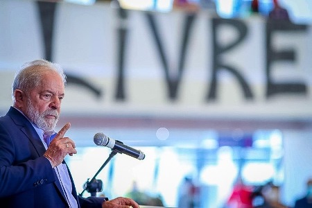 Lula chamou Bolsonaro de imbecil por não saber como combater a pandemia (Foto: Ricardo Stuckert)