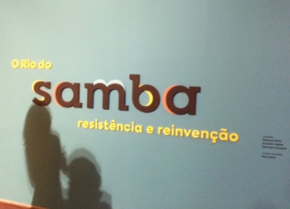 São cerca de 800 itens para ver, apreciar e aprender sobre a história do samba