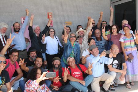 Artistas e produtores culturais comemoram aprovação do PELO 13 na CCJ da CLDF