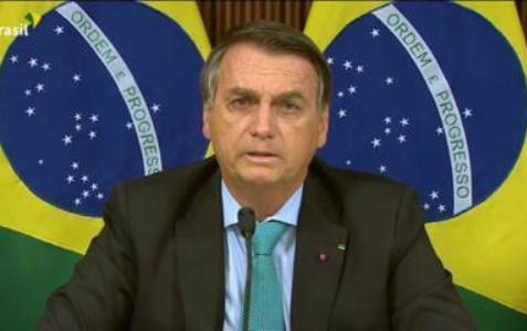 A figura de Bolsonaro na TV era uma fake news viva, reencarnada. O Brasil dele não cabia naquela imagem de “vendedor de verdades inventadas”.