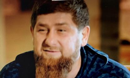 O presidente da Chechênia,  o barbudo e fascista Kadyrov, que tem apoio de Putin, acredita que está limpando seu país dos homossexuais