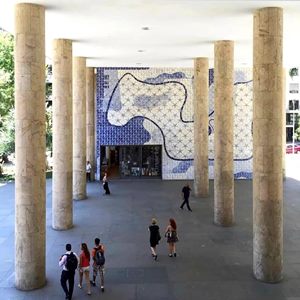 Símbolo da arquitetura moderna brasileira, o Palácio Capanema não pode ser vendido