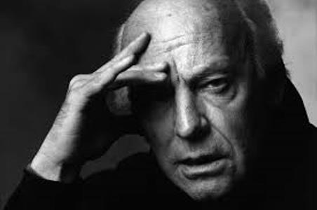 Eduardo Galeano (3/9/1940 – 13/4/2015) foi jornalista e escritor uruguaio. É considerado um dos principais expoentes do anticapitalismo na América Latina no Século XX.
