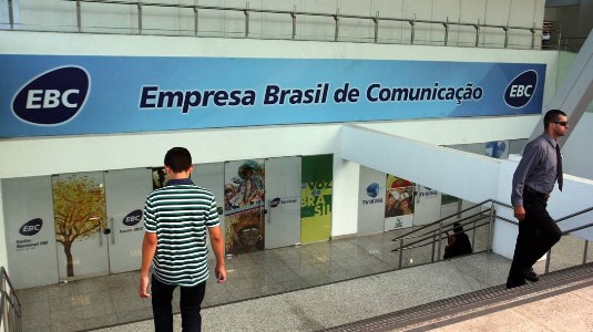 Luiz Martins: "A EBC era para ser uma empresa de comunicação e jornalismo a serviço da sociedade e distante dos cordéis dos governos e das manipulações diretas do ocupante transitório do Palácio do Planalto."