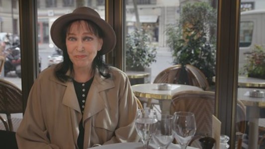 O filme de abertura é Anna Karina, para você lembrar, de Dennis Berry. Disponível no site do festival de 19h30 às 23h59.